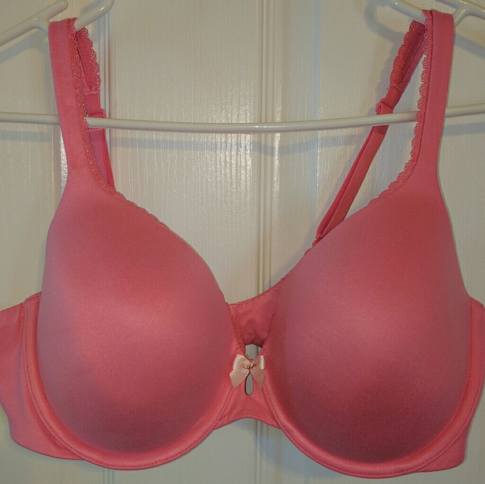 Victoria's Secret pink/salmon bra