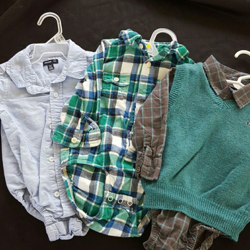 Bundle: 18mo body suits. GUC