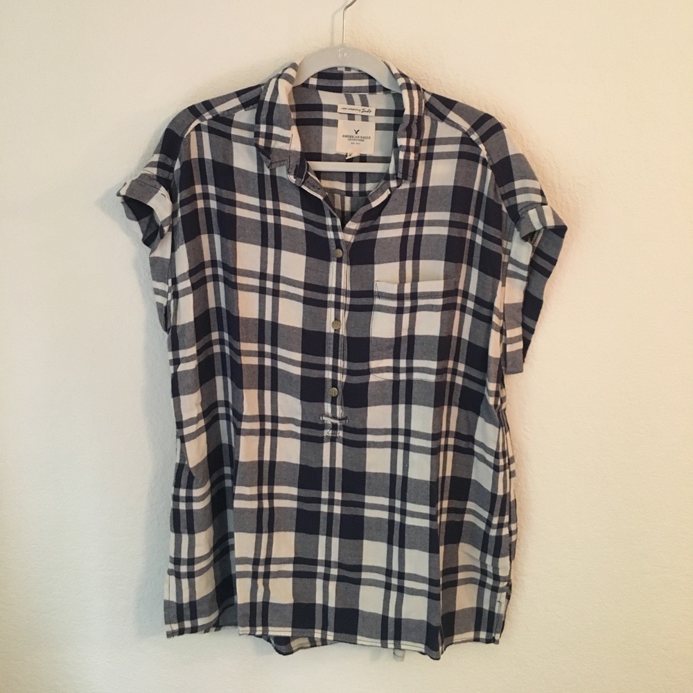 American Eagle Super soft Plaid short sleeve shirt - Picture 5 of 8