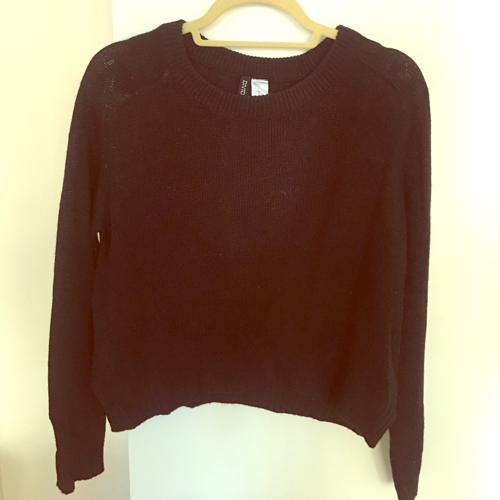 H&m divided black sweater