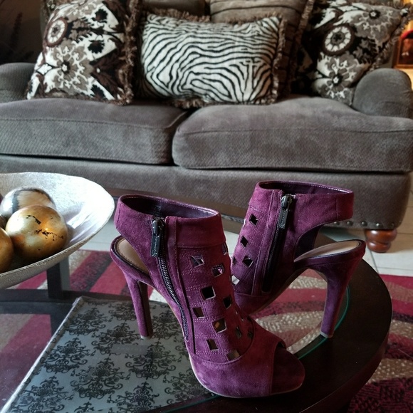 Jessica Simpson Size 6 Burgundy Heels - Picture 6 of 6