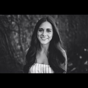 Meet your Posher, Danielle