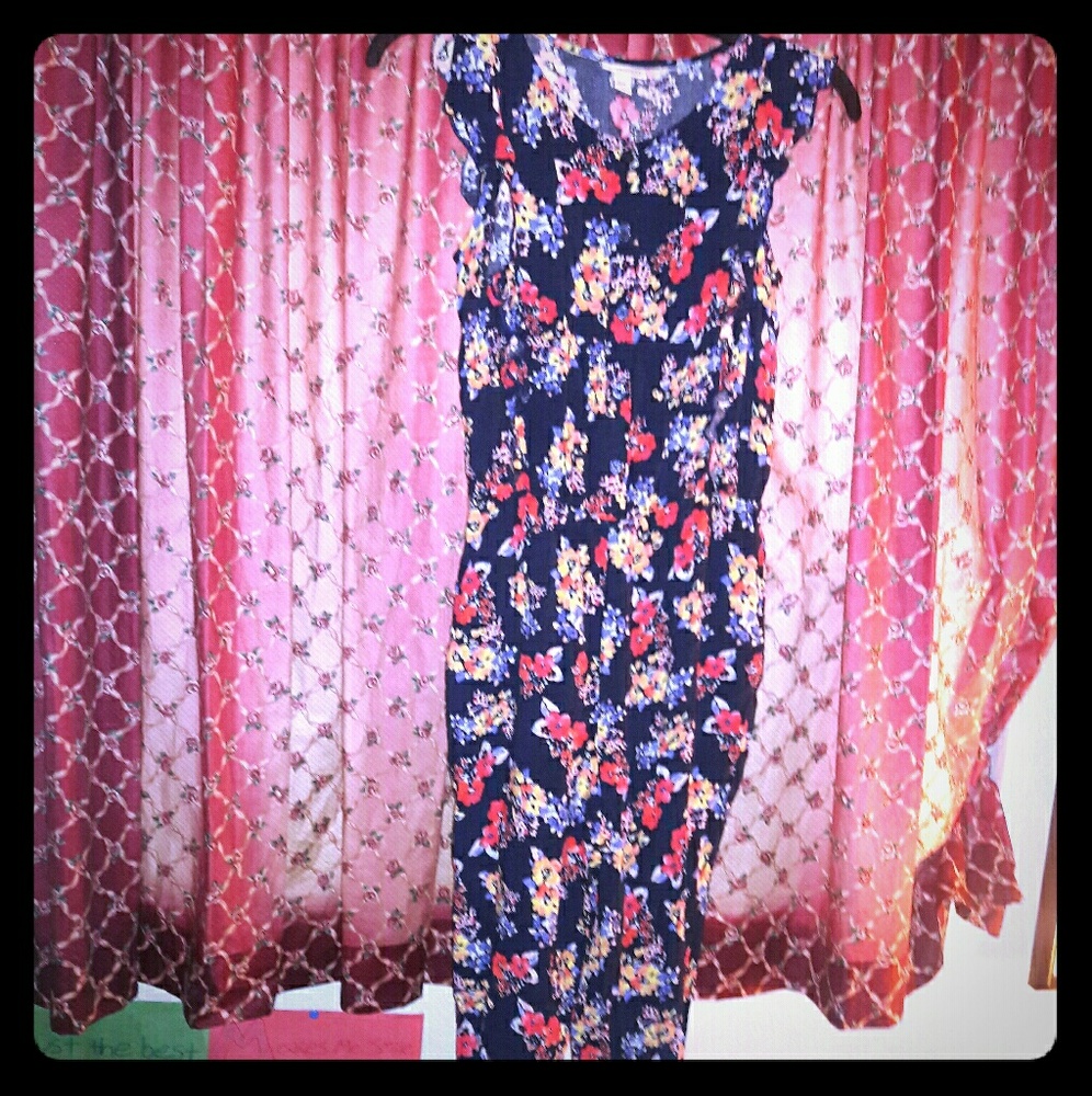 Large girl's Floral Patterned Jump suit/romper