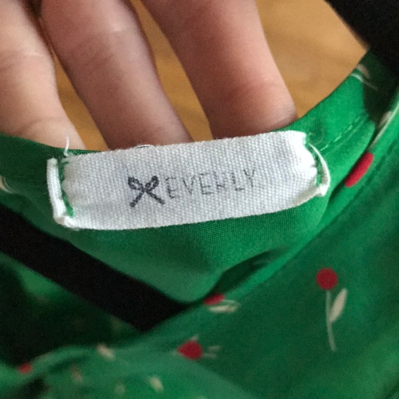 Green Everly dress - Picture 4 of 6