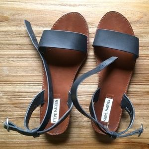 Black and Brown Steve Madden Sandals