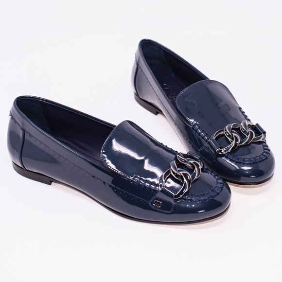 CHANEL Shoes - NEW CHANEL PATENT LEATHER CC MOCCASSINS-LOAFERS