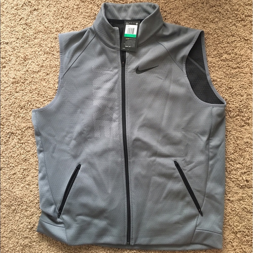 Men's Nike XL Dri-Fit sleeveless zip top with tags
