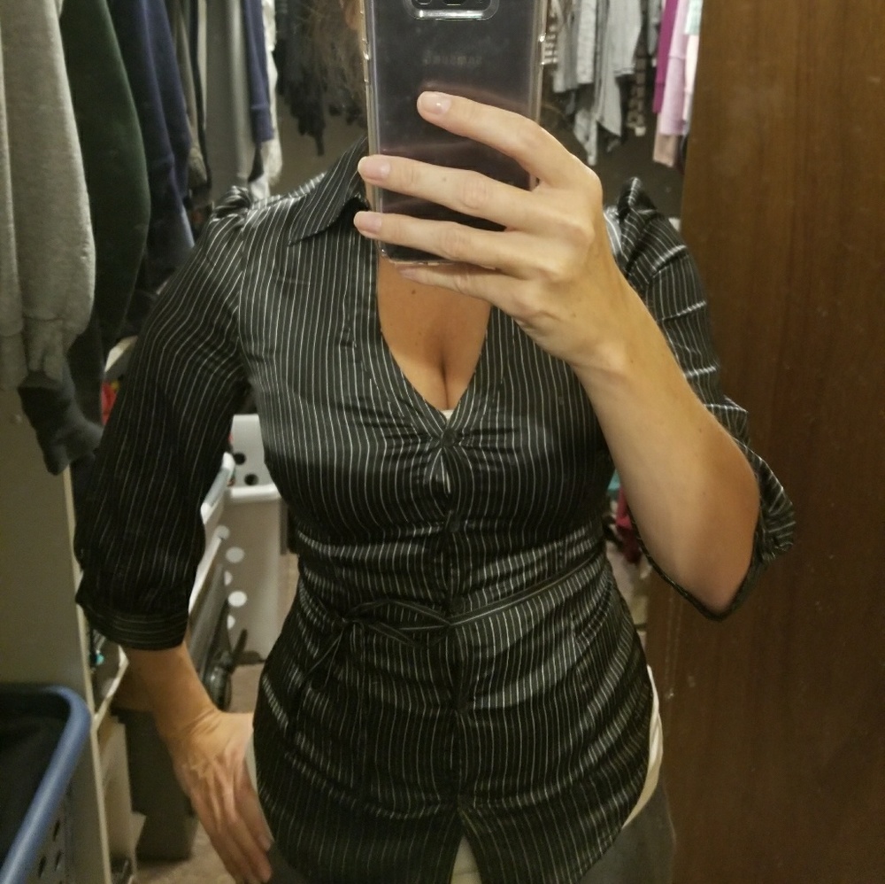 5 for $20 Guess blouse
