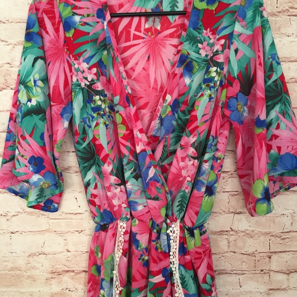 Tropical Floral Print Romper Outfit Size Medium - Picture 3 of 8