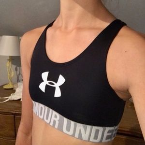 Under Armour Sports Bra- Size xs
