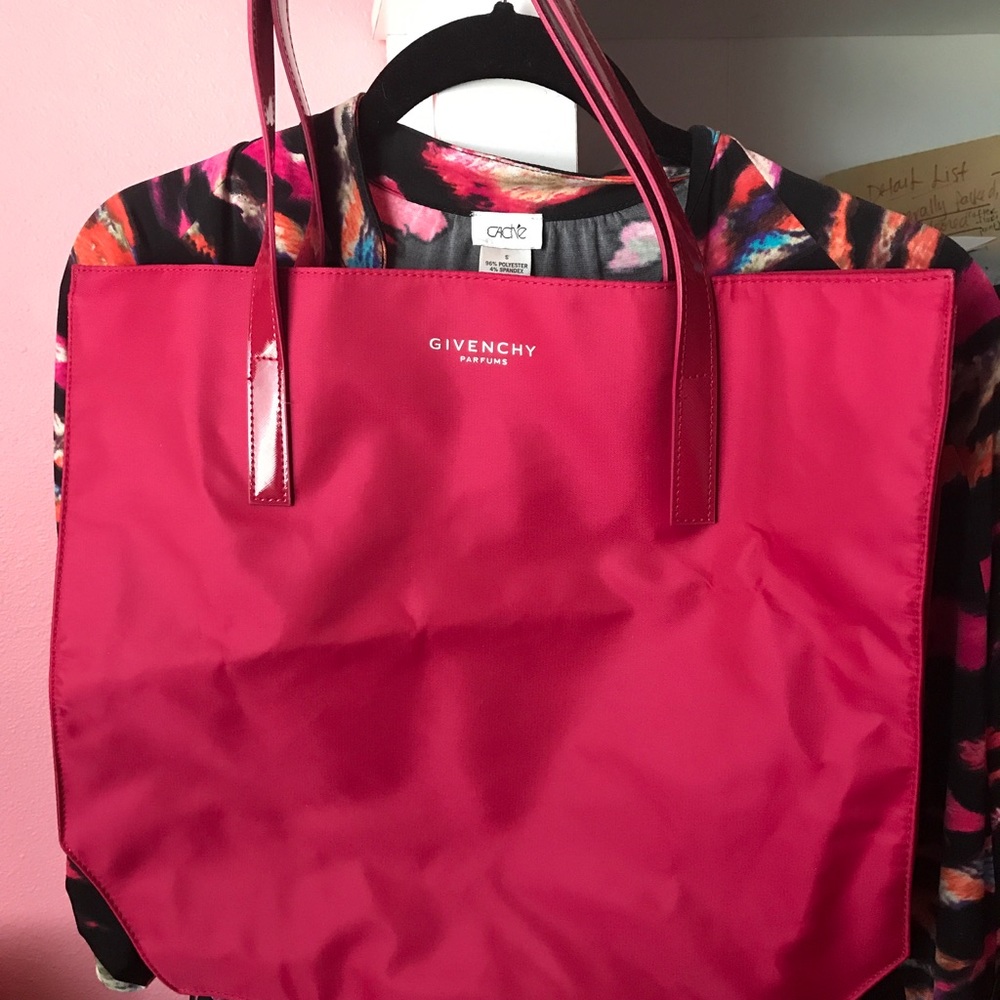 NEW GIVENCHY TOTE