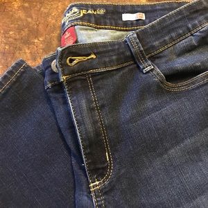 Arizona Super Skinny Junior Size 15