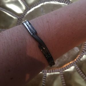 Marc Jacobs bangle bracelet