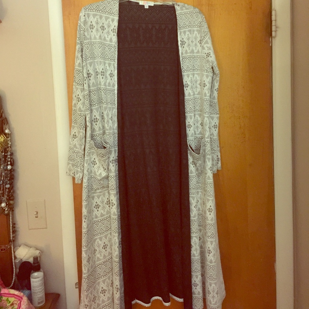 LuLaRoe Sarah HTF Print 🦄🦄