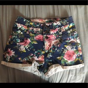 high rise denim short- flowery summer