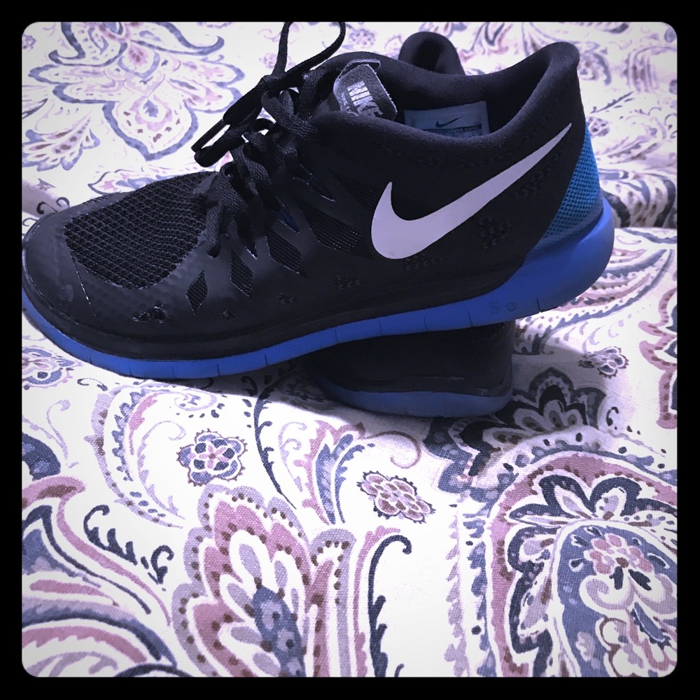 Nike size 5y fits like a 61/2