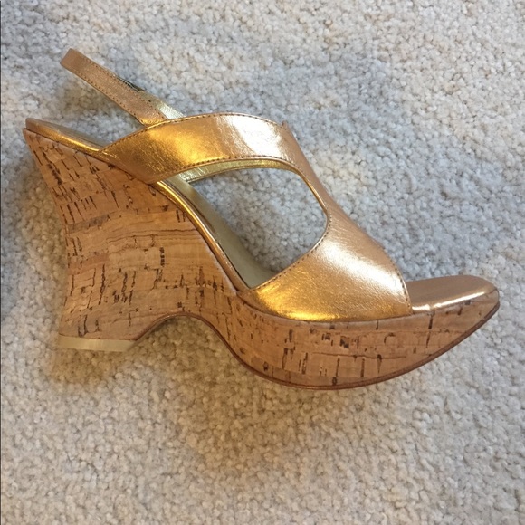 Via Spiga Gold Leather Cork Platform - Picture 3 of 4