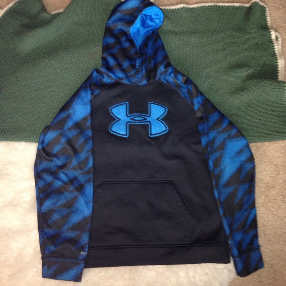 Black and blue Under armour youth XL sweatshirt.