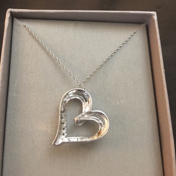 Zales Tilted Heart Pendant - Picture 3 of 4