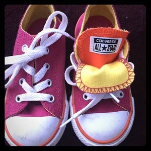 Toddler girls converse