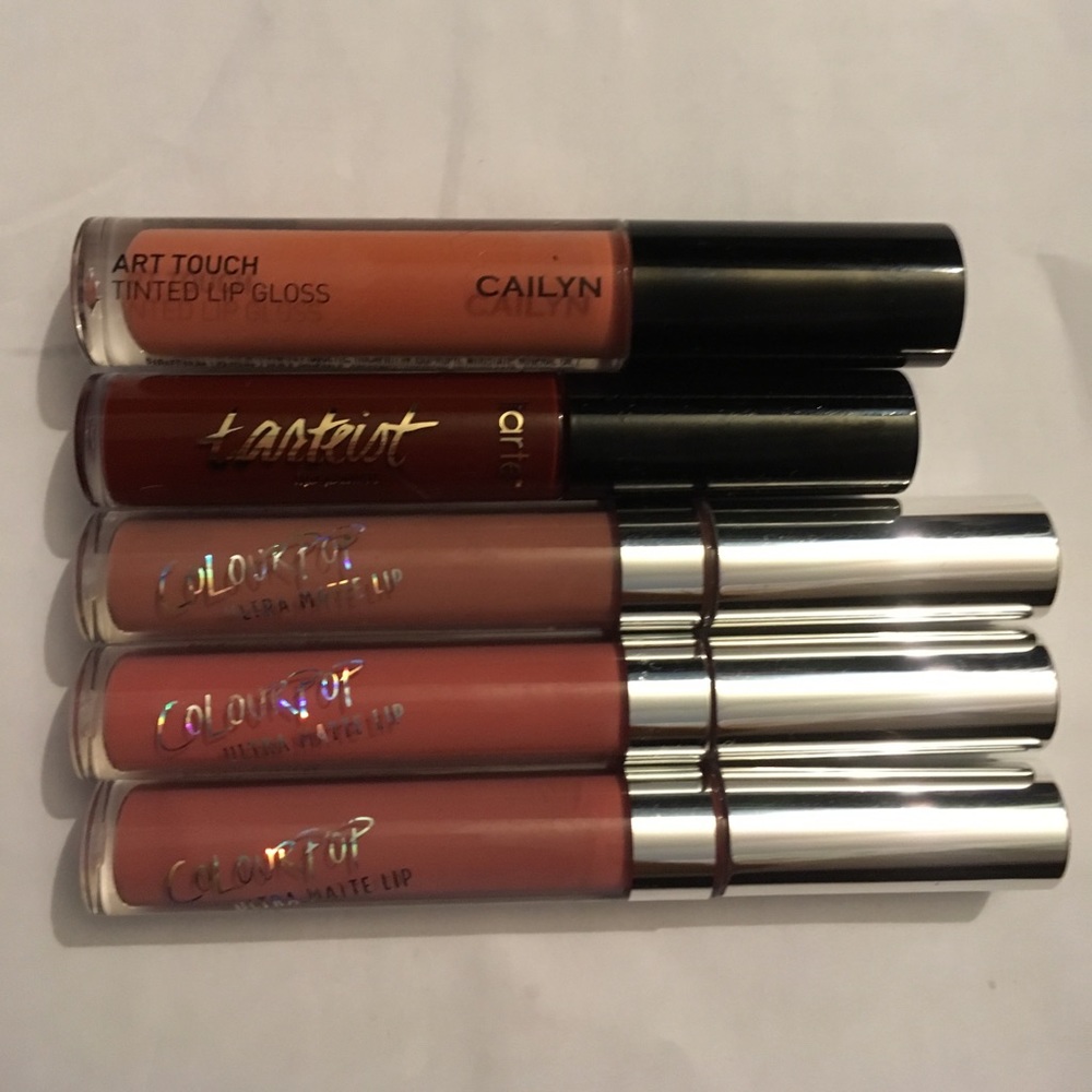 Matte Lipstick & Gloss