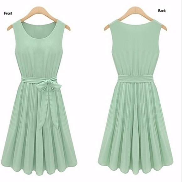 Chiffon Knee Length Green Dress for Women - Picture 4 of 4