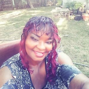 Meet your Posher, Renee