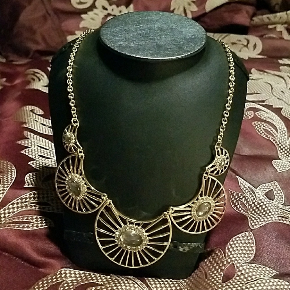 NWT Stunning Statement Necklace , Boho style
