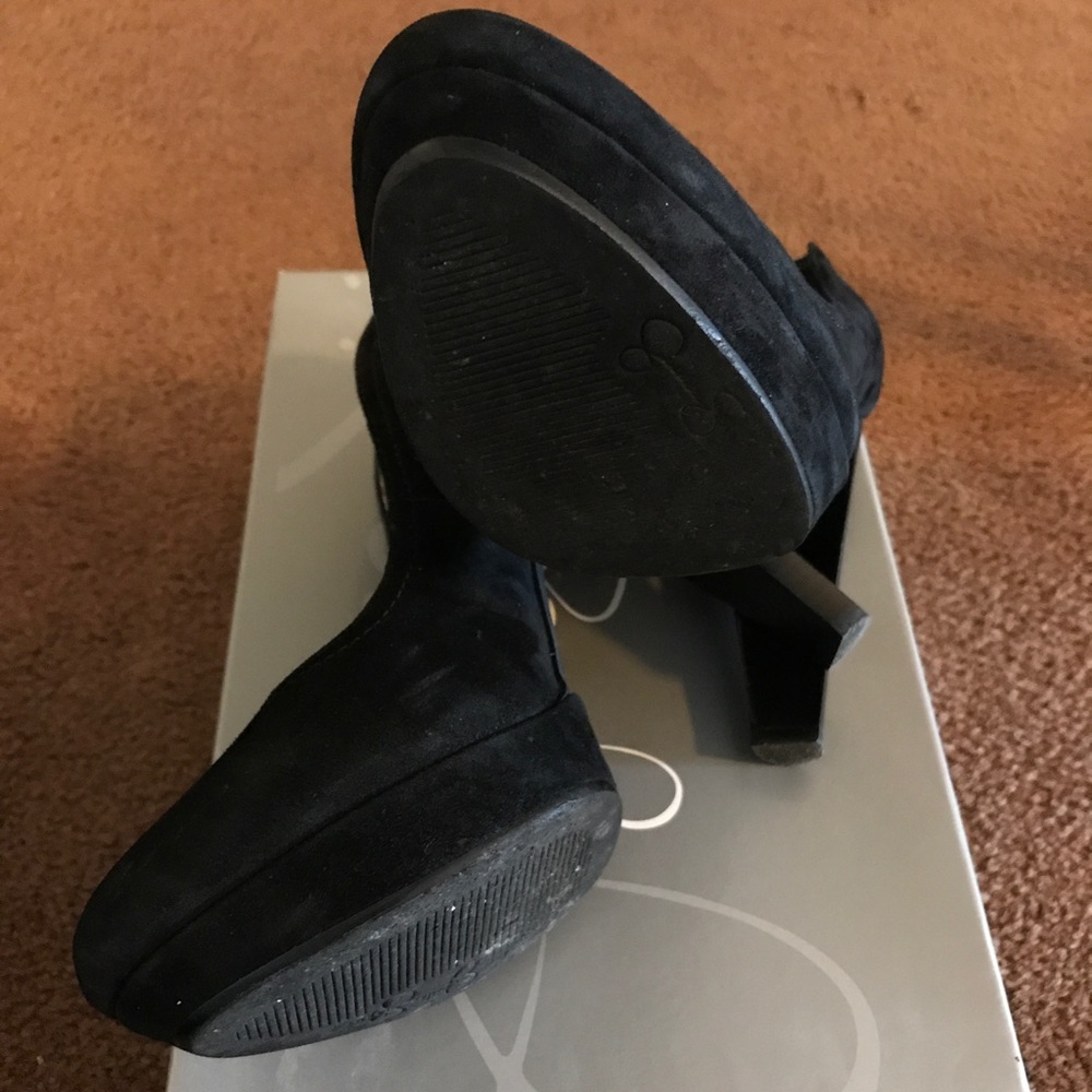 Jessica Simpson Platform Pumps - Picture 2 of 5