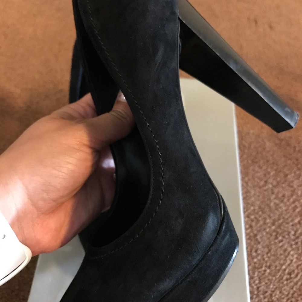 Jessica Simpson Platform Pumps - Picture 5 of 5