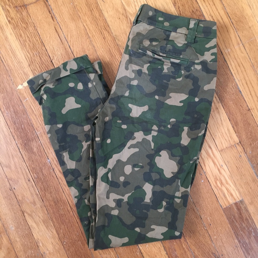 GAP Camo Boyfriend Khaki Pants