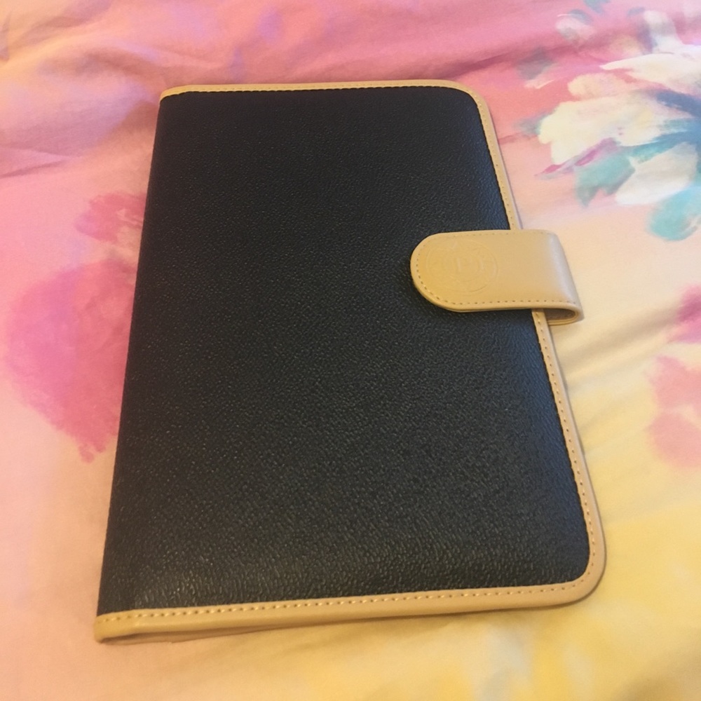 Travel organizer/planner