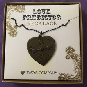 Love predictor necklace with spinning arrow