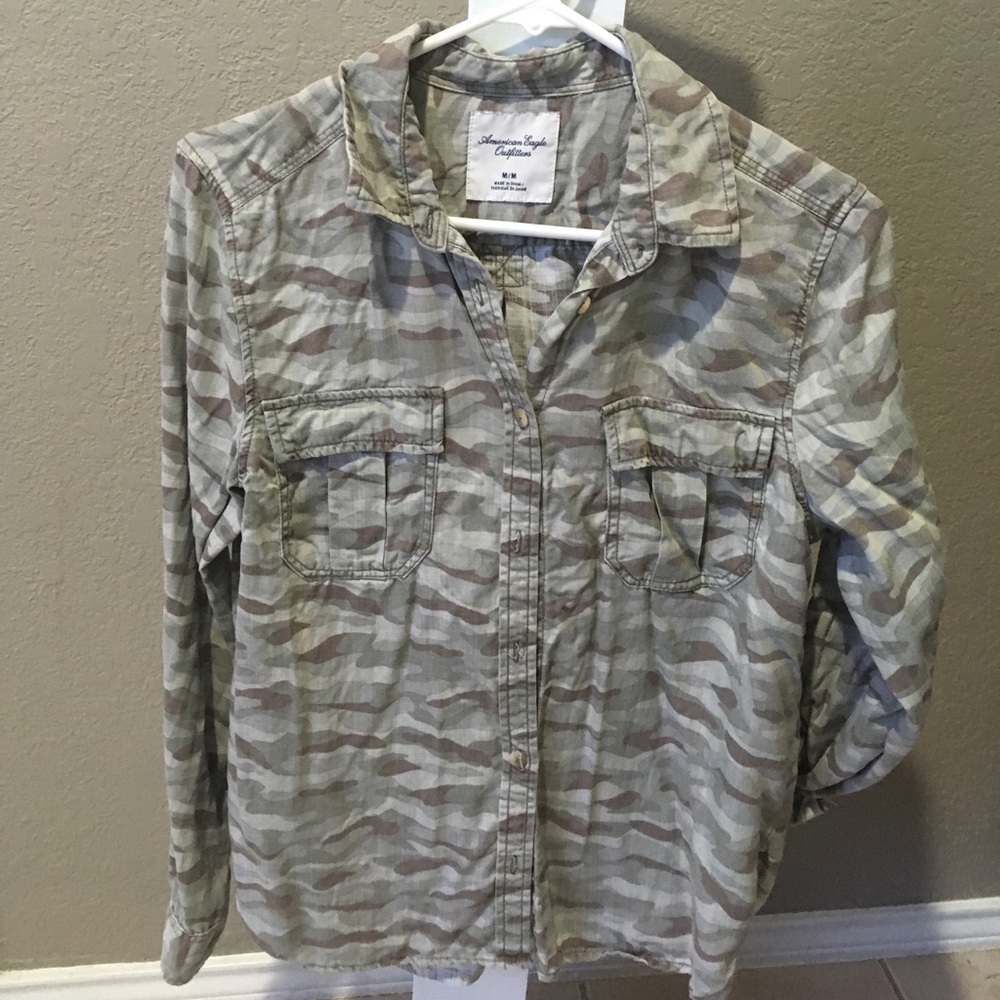 Women's American Eagle button down top