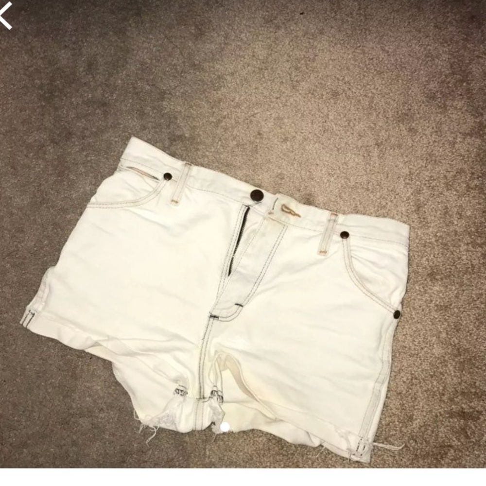 high rise wrangler shorts