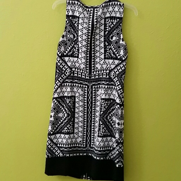 Ivanka Trump block pattern dress - Picture 4 of 4