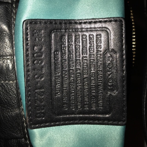 Coach Black Large Shoulder Bag - Picture 2 of 3