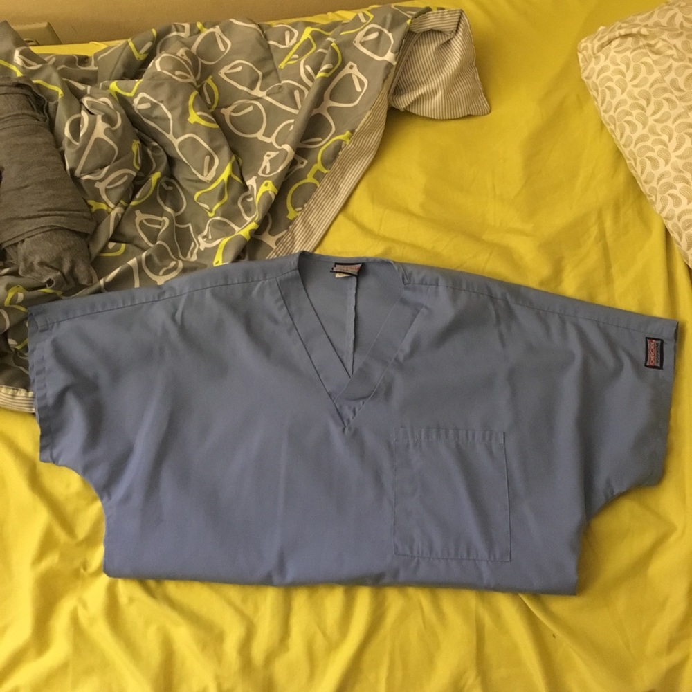 Scrub top