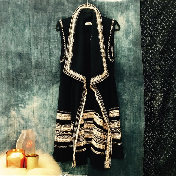 VINCE waterfall neck sleeveless tribal cardi. - Picture 1 of 4