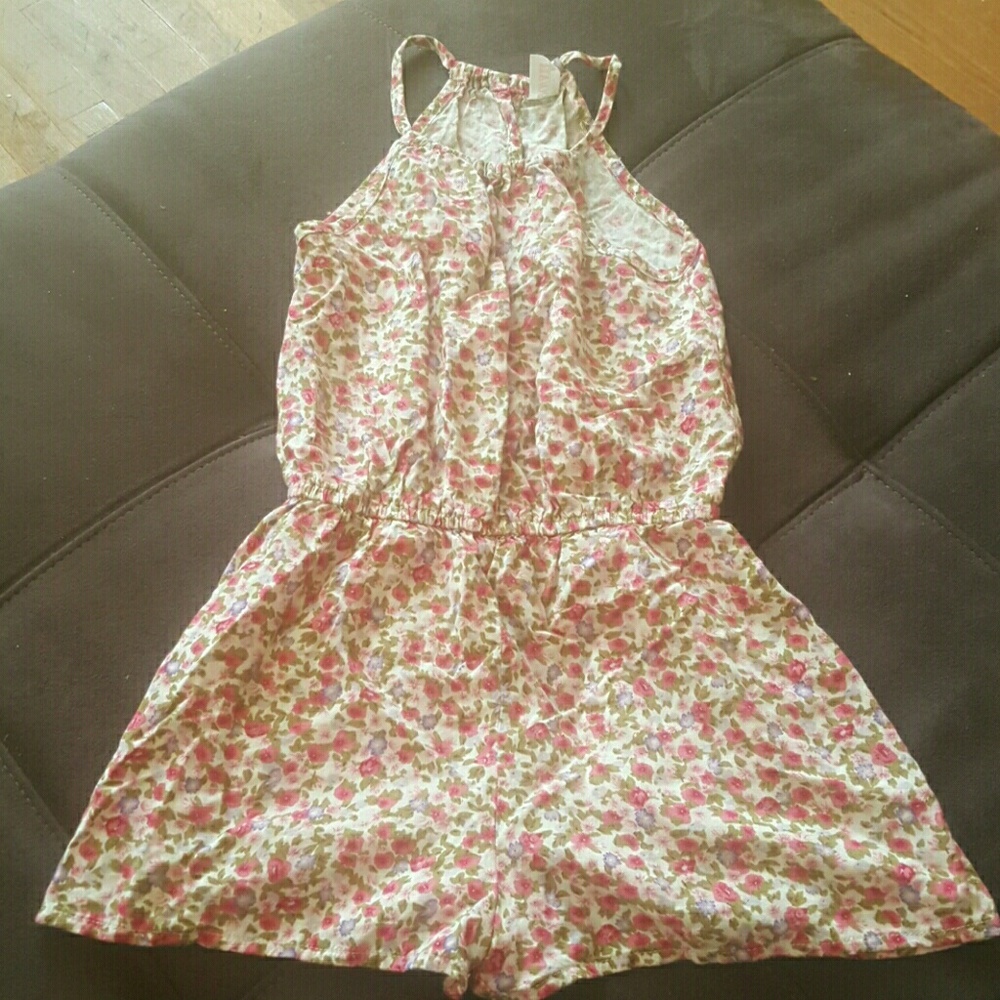Little girl's shorts romper