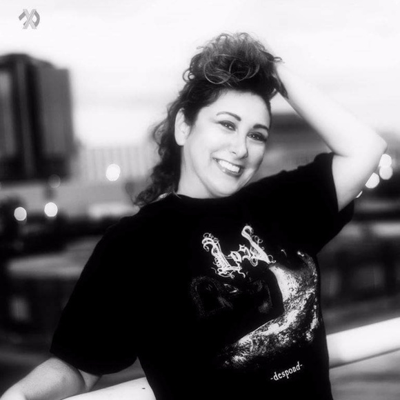 Meet Your Posher, Stephanie - Picture 4 of 5