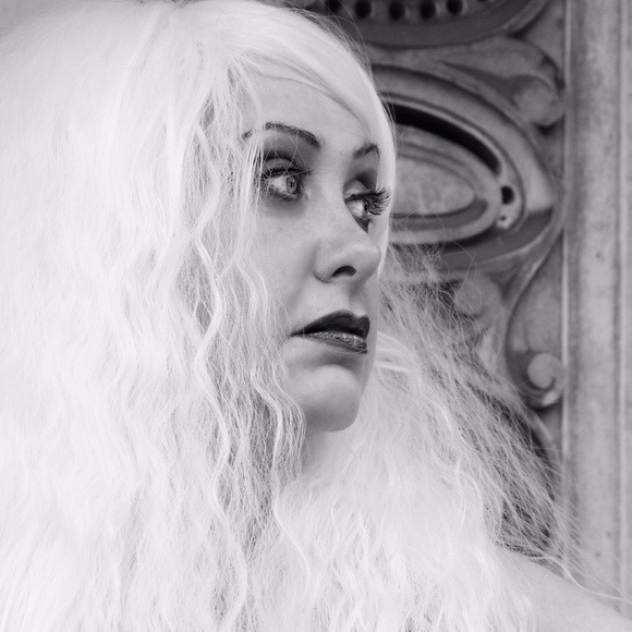 Meet Your Posher, Stephanie - Picture 3 of 5