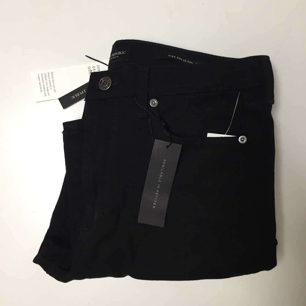 Banana Republic High Rise Zero Gravity 30S (short)