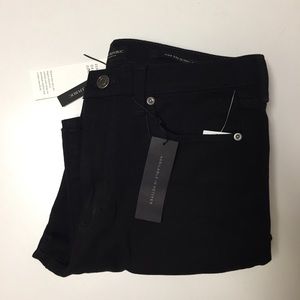 Banana Republic High Rise Zero Gravity 30S (short)