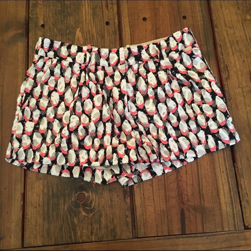 DVF Naples Shorts in Animal Dot