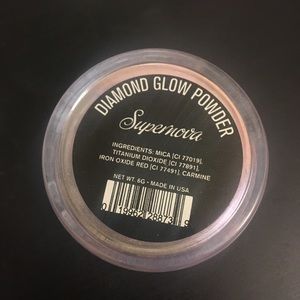 Artist Couture Diamond Glow Powder