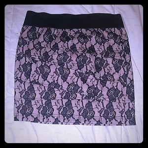 PENCIL SKIRT BLACK FLORAL LACE