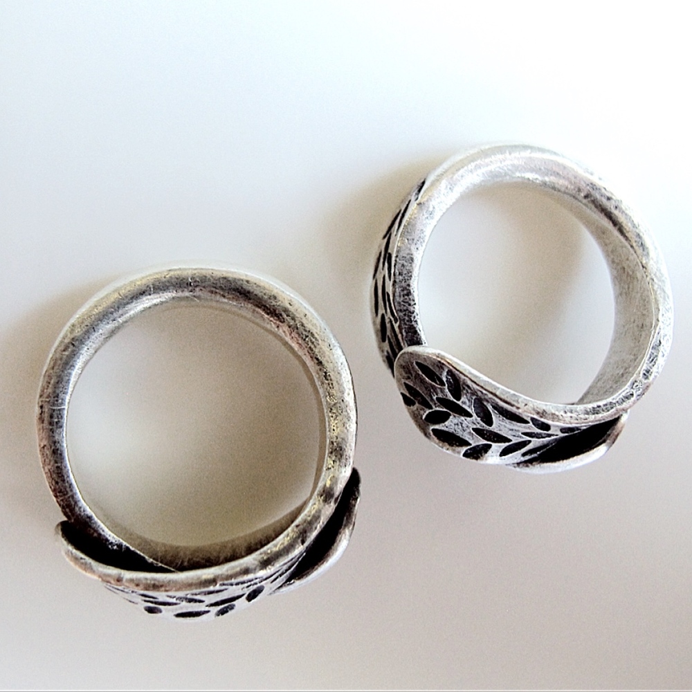 Ring - Picture 6 of 7