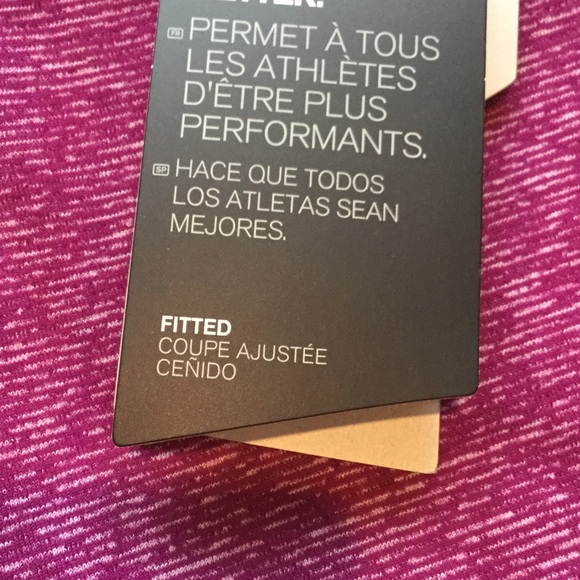 NWT UA Capris - Picture 2 of 5