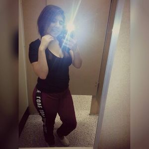 Meet your Posher, Abigail